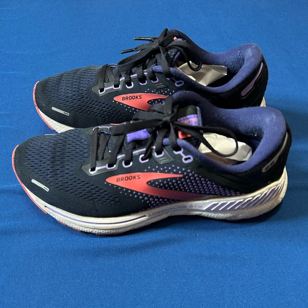Brooks Women's Black & Coral Athletic Running Shoes - Picture 3 of 9